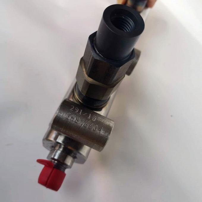 Original New C6.4 Engine Fuel Common Rail 320d รถขุด Parts 438-3416