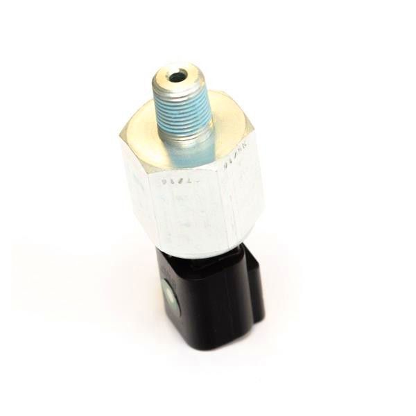 Oil Pressure Sensor 185246280 for เพอร์กินส์ Engine Parts 403A-11 403D-11 403f-11 404c-22